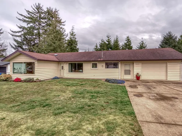 625 S Crestline Dr, Waldport, OR 97394