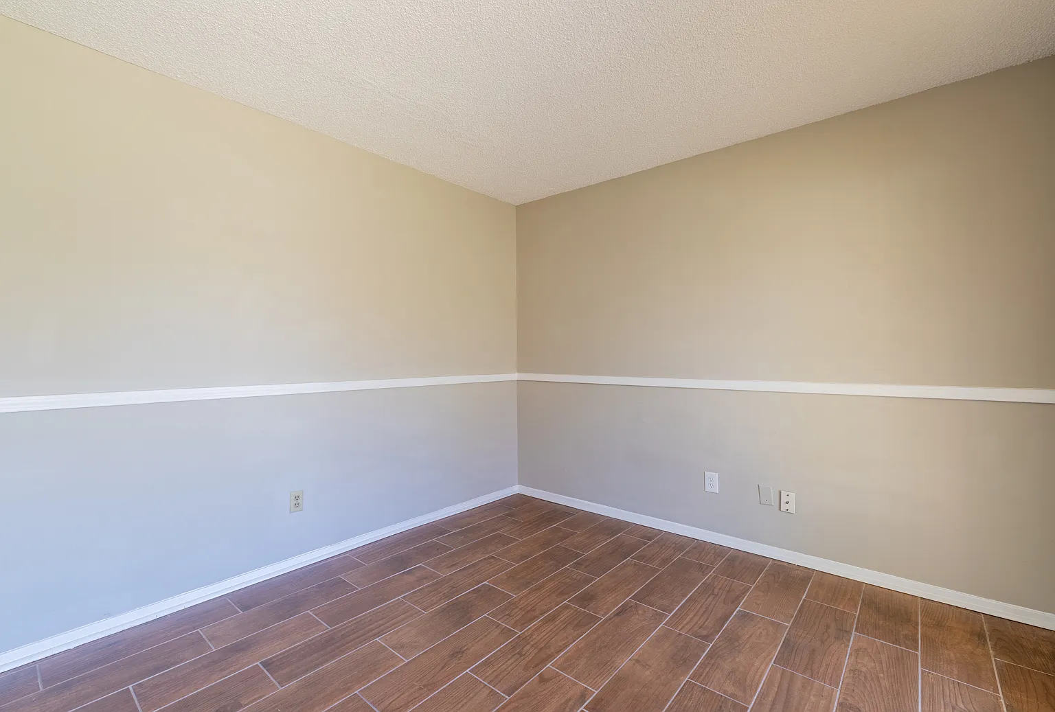 6560 Greenbriar Drive - D - 1 — Photo 4
