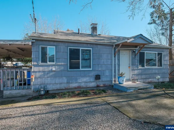 3038 13th St SE, Salem, OR 97302