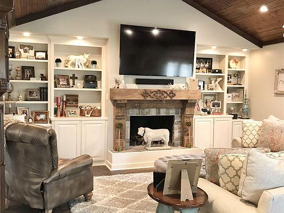 4th image of 303 W Pineshadows Dr