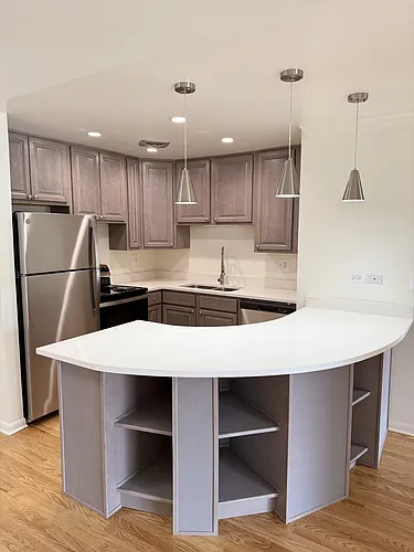 Emerald Court Apartments Photo 1