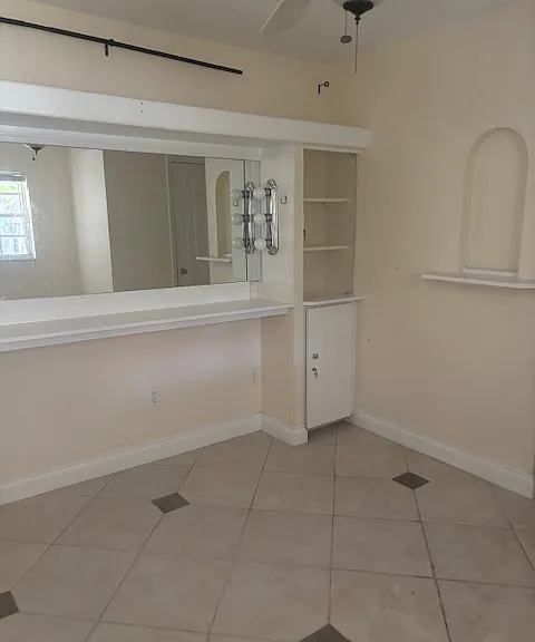 821 Indiana Ave #10 — Photo 5