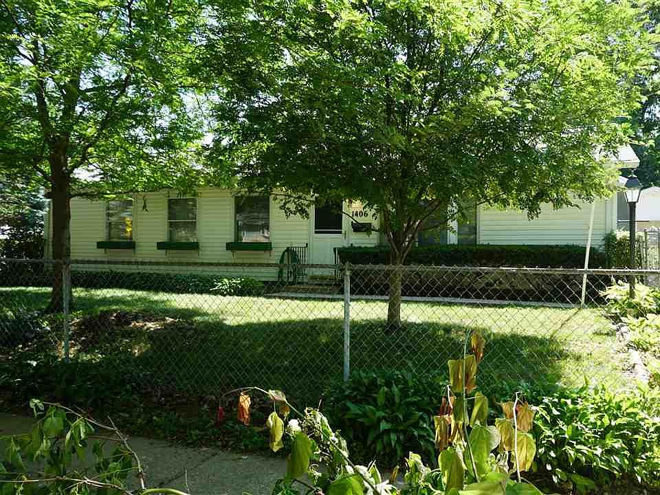 1406 Ash St, Iowa City, IA 52240 Zillow