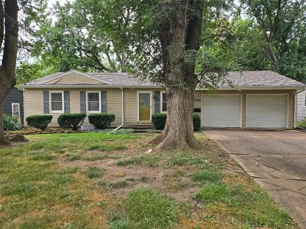 8740 Riley St, Overland Park, KS 66212