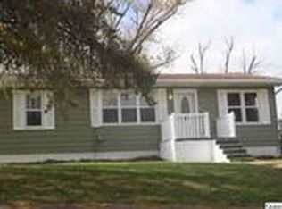 204 S 7th St, La Grange, MO 63448