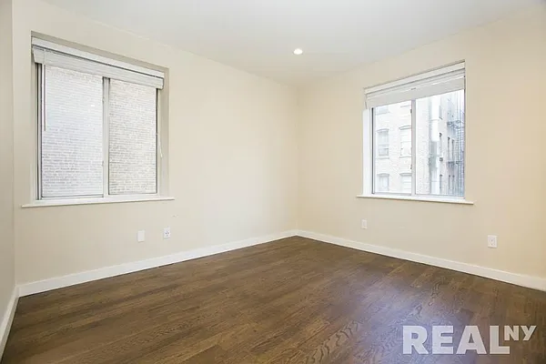 Rented by REAL New York | media 29