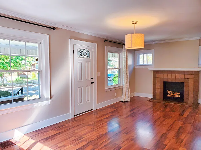 2429 Sherry Rd — Photo 5