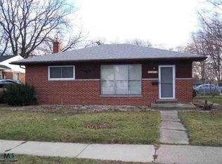 15214 E Thirteen Mile Rd, Roseville, MI 48066