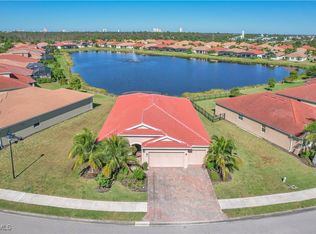 2889 Royal Gardens Ave, Fort Myers, FL 33916