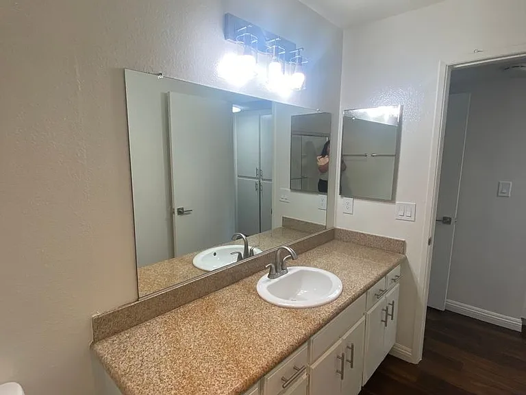 18225 Kingsdale Ave — Photo 14