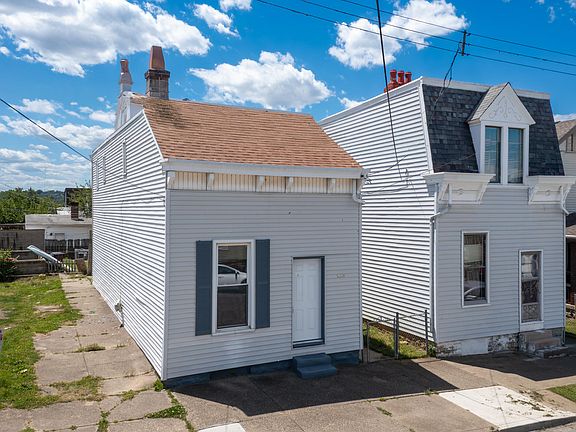 3rd image of 1034 Isabella St