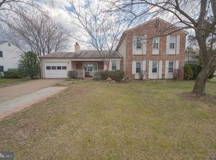 2159 Seaman Ct, Herndon, VA 20170