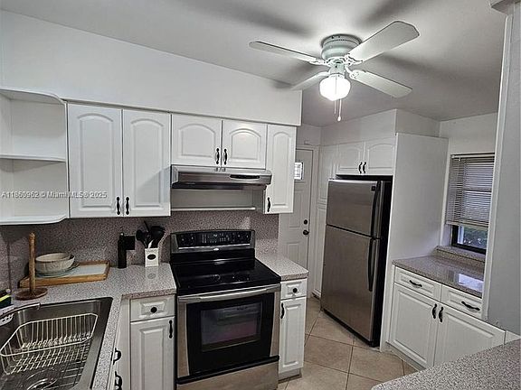2nd image of 4628 Bougainvilla Dr #0