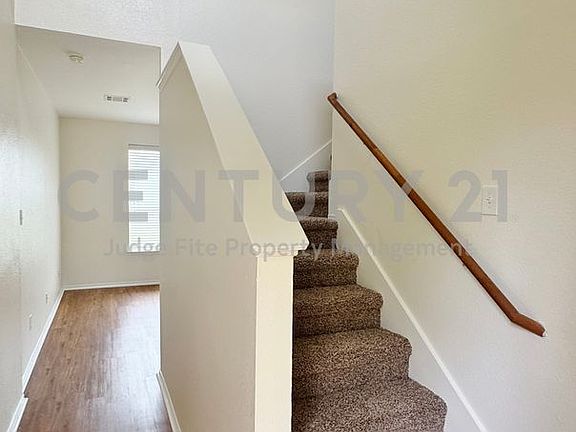 2nd image of 2260 Stonebrook Ln