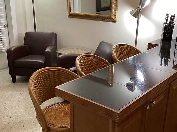 4th image of 1840 Shore Dr S APT 7