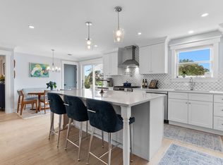 128 High St #4, Ipswich, MA 01938