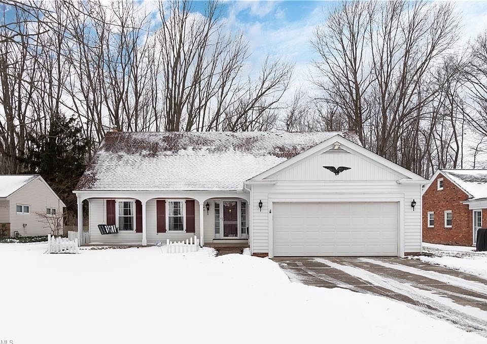 1st image of 448 Bates Dr