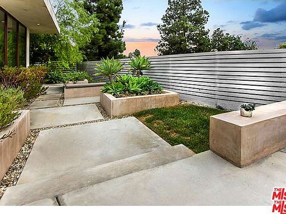 2nd image of 1435 Loma Vista Dr