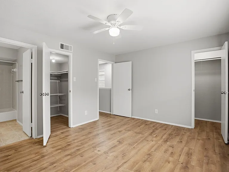 7719 Cambridge St #7719 — Photo 18