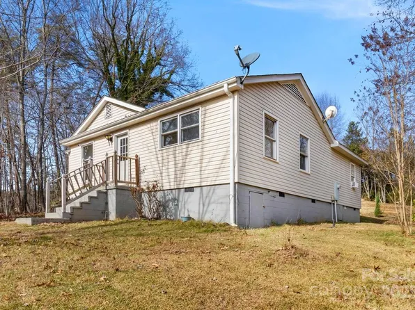 34 Scot Turn, Mill Spring, NC 28756