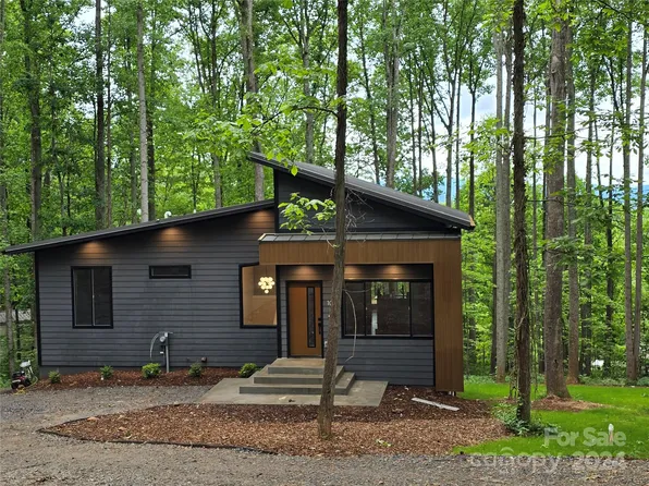 105 Lamplighter Ridge Trl, Candler, NC 28715