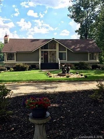 1st image of 111 Misty Cove Ln