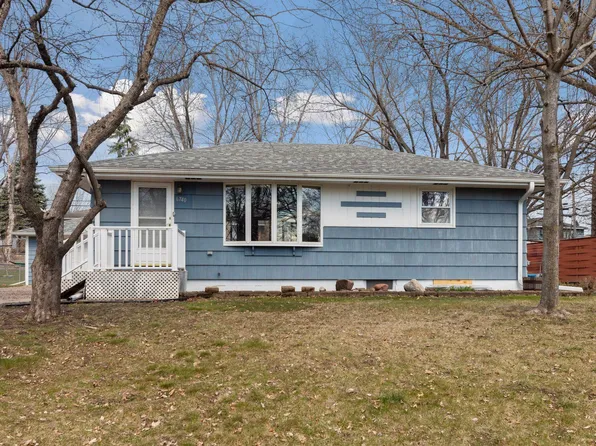6740 4th St N, Oakdale, MN 55128