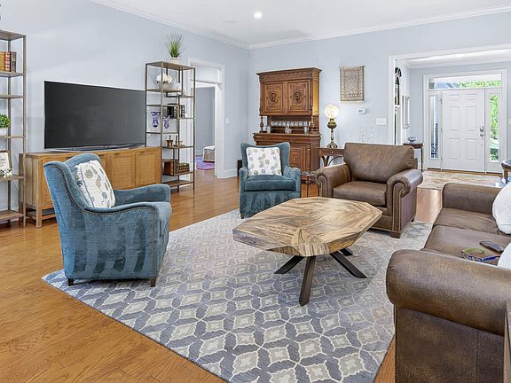 4th image of 4321 Millcreek Cir