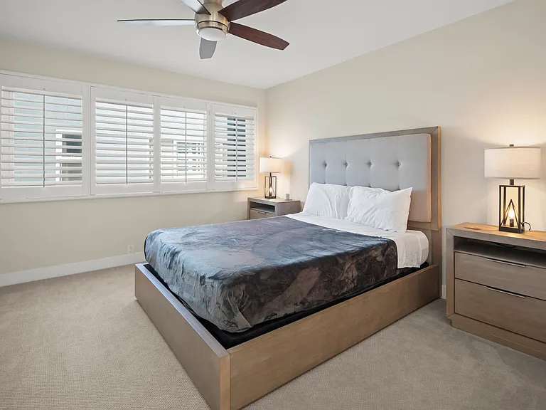 8 Antigua Ct — Photo 24