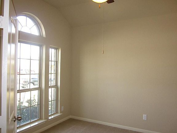 3rd image of 22731 Saginaw Point Ln