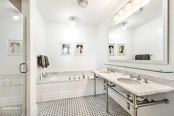 Sold by Sotheby's International Realty | media 16