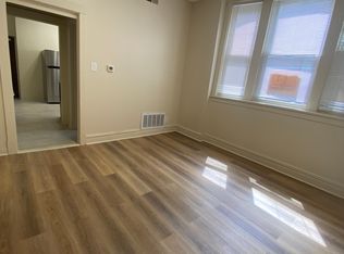 1956 W School St #1, Chicago, IL 60657