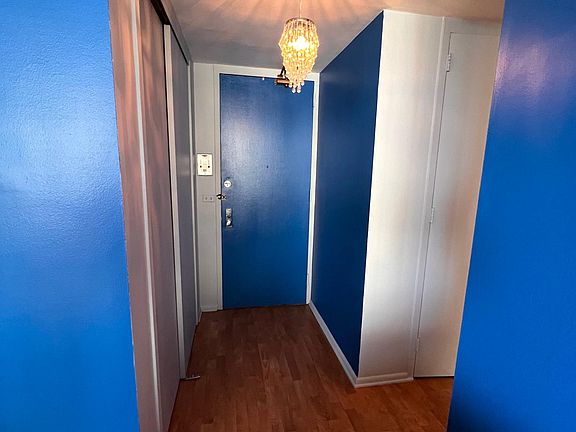 Front Door/Entry