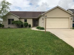 2726 Bearberry Ct, Fort Wayne, IN 46818