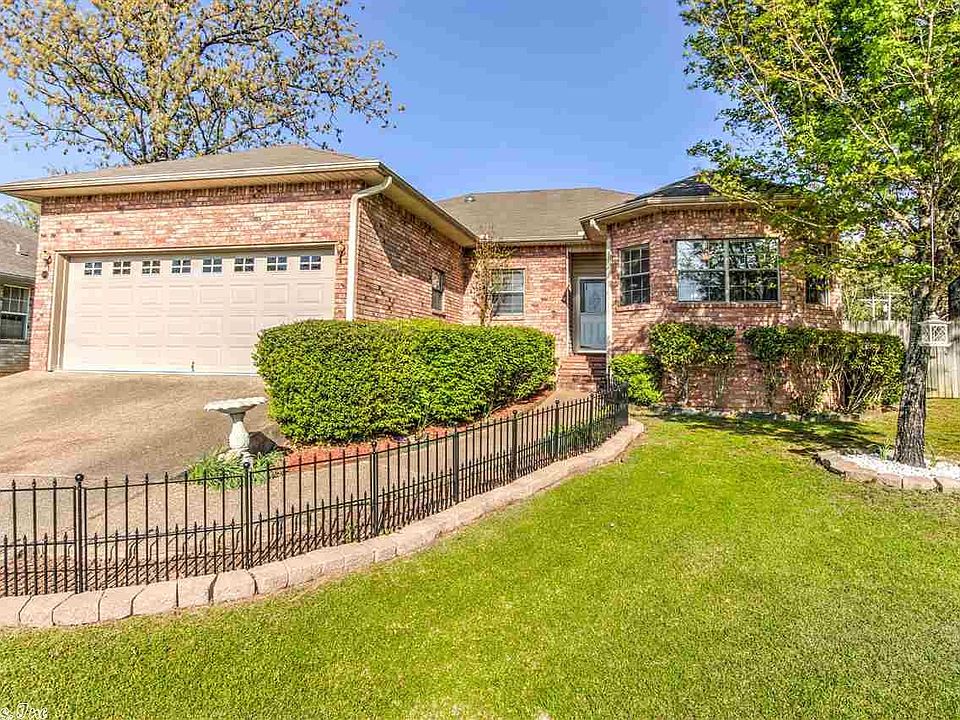 1st image of 104 Shale Creek Ct