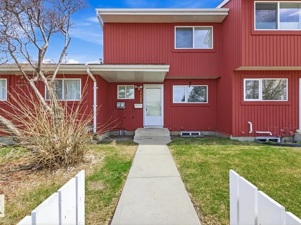 10640 Beaumaris Rd NW, Edmonton, AB T5X 3N4