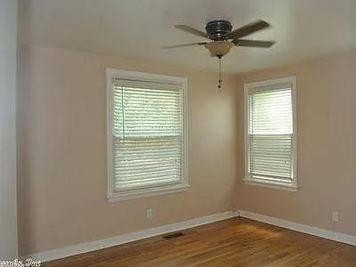 1906 S Fillmore St — Photo 7