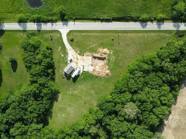 20340 County Highway 11, Pittsfield, IL 62363