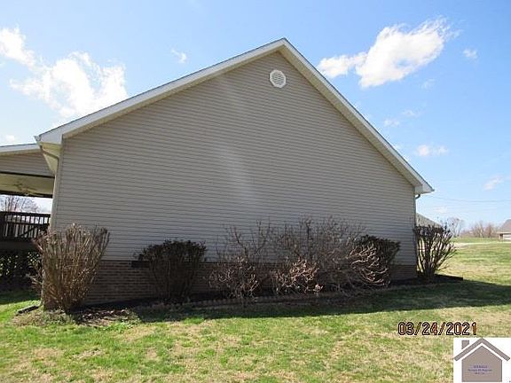 4th image of 305 E Fairview Ave