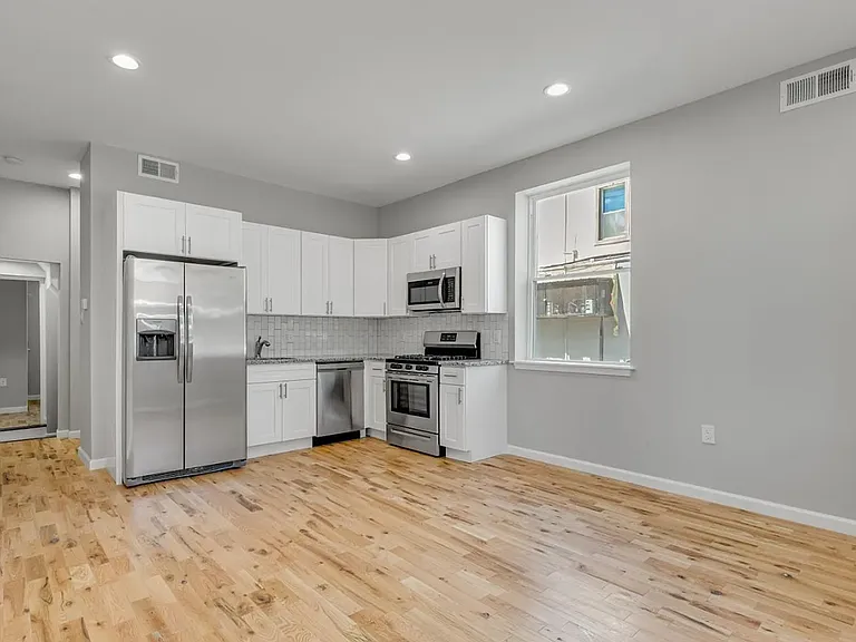 410 Diamond St. — Photo 3