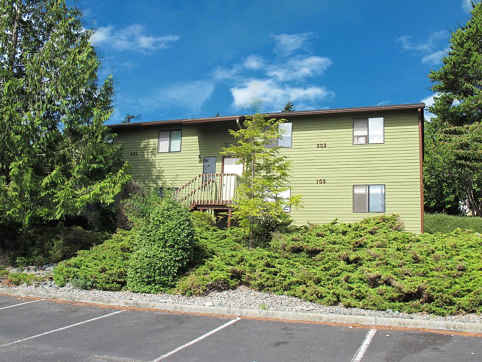 1st image of 690 NW Atalanta Way APT J101