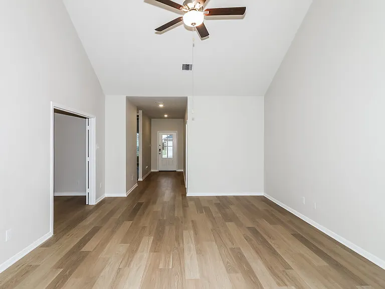 416 Mustang Trot Dr — Photo 5