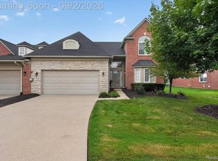 47693 Vistas Circle Dr S #89, Canton, MI 48188