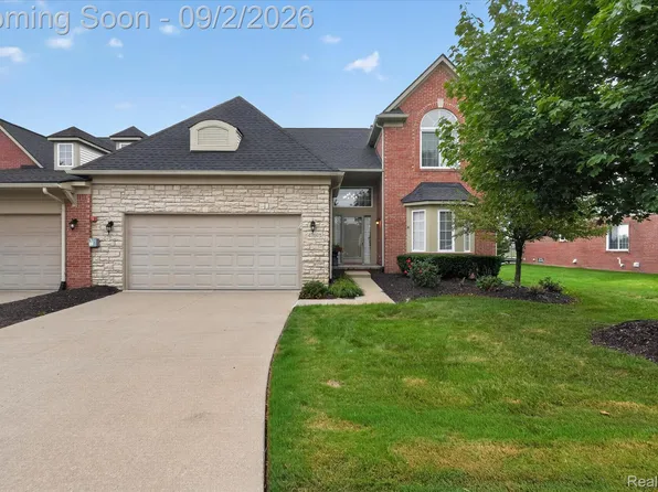 47693 Vistas Circle Dr S #89, Canton, MI 48188