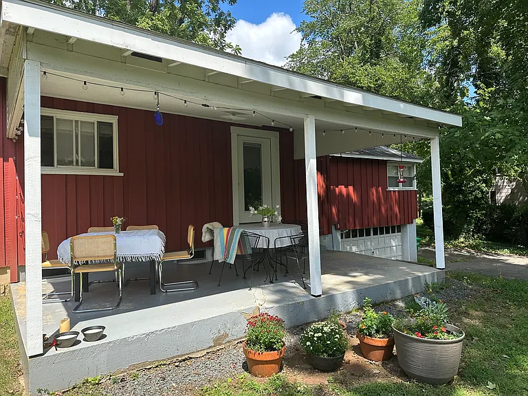 908 Rosser Ln — Photo 12