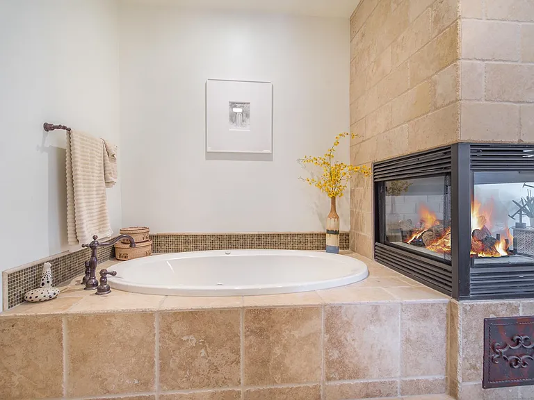 10183 Palisades Dr #1 — Photo 14
