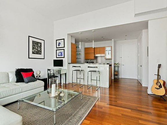 2nd image of 10 W End Ave APT 12E