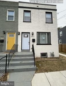 252 Oakwood St SE, Washington, DC, 20032