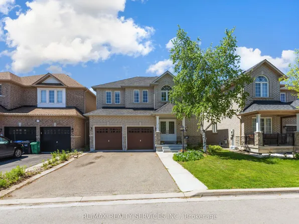 29 Sir Jacobs Cres, Brampton, ON L7A 3V2