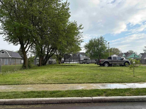 1532 W Poland St, South Bend, IN 46619